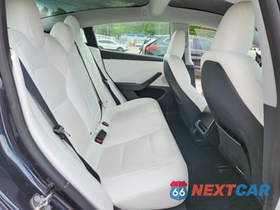 Zdjęcie 10 z 12 samochodu: 2024 TESLA MODEL 3 VIN:5YJ3E1EB7RF822291 - miniatura