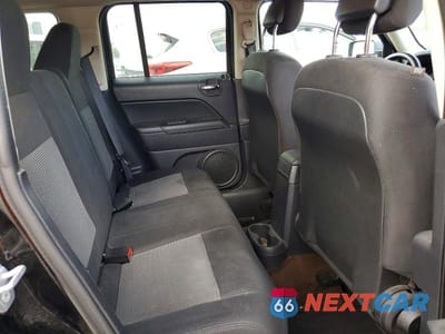 Zdjęcie 10 z 12 samochodu: 2015 JEEP PATRIOT LATITUDE VIN:1C4NJRFB4FD248396 - miniatura