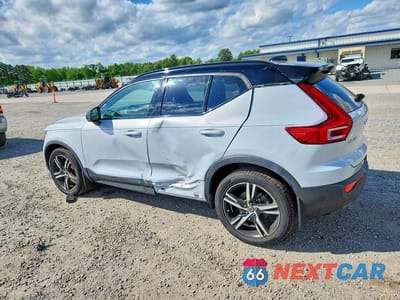 Drugie zdjęcie samochodu z przodu: 2021 VOLVO XC40 T5 R-DESIGN VIN:YV4162UM4M2494110 - miniatura