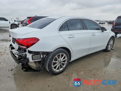 Trzecie zdjęcie samochodu z tyłu: 2020 MERCEDES-BENZ A 220 VIN:WDD3G4EB4LW038753 - miniatura