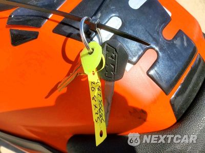 Zdjęcie 8 z 9 samochodu: 2020 KTM 390 VIN:MD2JGJ402LC212279 - miniatura