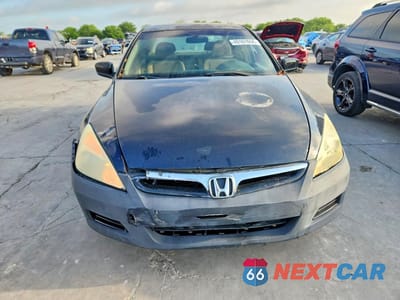 Piąte zdjęcie samochodu w środku: 2007 HONDA ACCORD EX VIN:1HGCM56797A156594 - miniatura