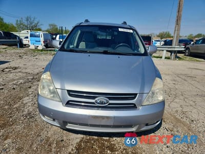 Piąte zdjęcie samochodu w środku: 2006 KIA SEDONA LX VIN:KNDMB233866041043 - miniatura