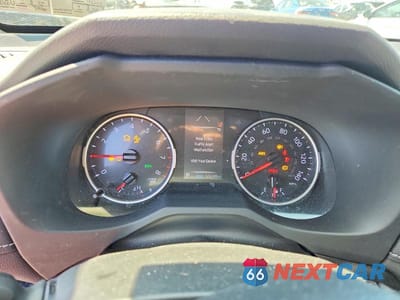 Zdjęcie 9 z 13 samochodu: 2019 TOYOTA RAV4 XLE VIN:JTMP1RFV6KD038699 - miniatura