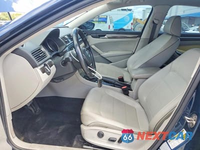 Zdjęcie 7 z 12 samochodu: 2018 VOLKSWAGEN PASSAT SE VIN:1VWBA7A32JC018021 - miniatura