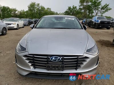 Piąte zdjęcie samochodu w środku: 2022 HYUNDAI SONATA SE VIN:5NPEG4JA5NH149322 - miniatura