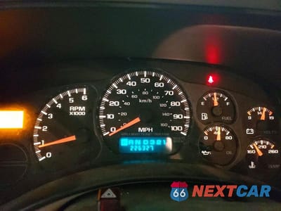 Zdjęcie 9 z 12 samochodu: 2002 GMC YUKON XL K1500 VIN:3GKFK16Z02G284376 - miniatura