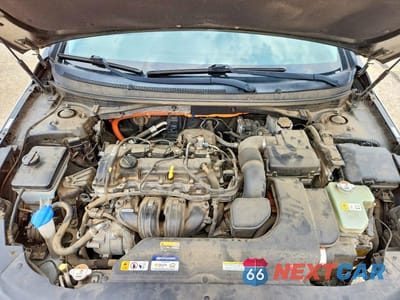 Zdjęcie 11 z 12 samochodu: 2017 HYUNDAI SONATA HYBRID SE VIN:KMHE24L10HA045727 - miniatura