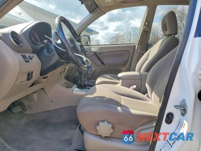 Zdjęcie 7 z 13 samochodu: 2004 TOYOTA RAV4 BASE VIN:JTEHD20V740024666 - miniatura