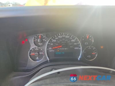 Zdjęcie 9 z 13 samochodu: 2016 CHEVROLET EXPRESS G3500 DELIVERY VAN VIN:1GCZGGFG0G1141915 - miniatura