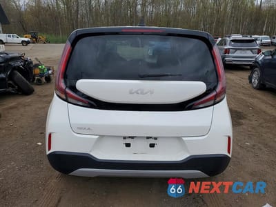 Zdjęcie 6 z 13 samochodu: 2023 KIA SOUL LX VIN:KNDJ23AU2P7868102 - miniatura