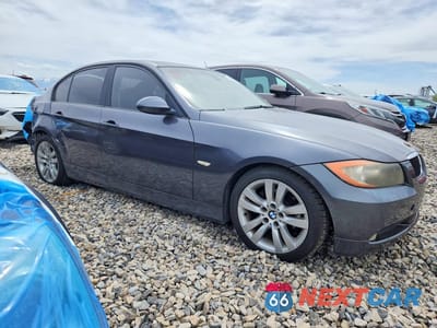 Czwarte zdjęcie samochodu z boku: 2006 BMW 325 I AUTOMATIC VIN:WBAVB17526NK38884 - miniatura