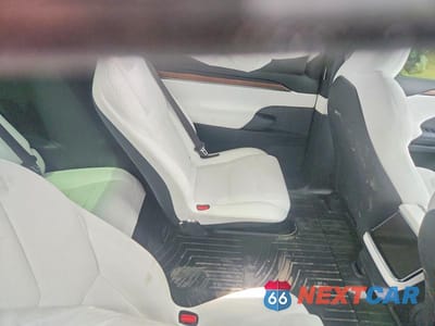 Zdjęcie 10 z 13 samochodu: 2026 TESLA MODEL X VIN:7SAXCBE52TF482548 - miniatura