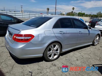 Trzecie zdjęcie samochodu z tyłu: 2013 MERCEDES-BENZ E 350 VIN:WDDHF5KB4DA707072 - miniatura