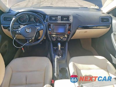 Zdjęcie 8 z 12 samochodu: 2016 VOLKSWAGEN JETTA SEL VIN:3VWL17AJXGM203430 - miniatura
