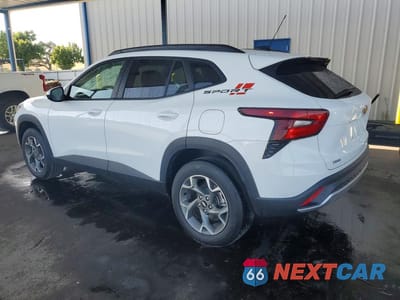 Drugie zdjęcie samochodu z przodu: 2025 CHEVROLET TRAX 1LT VIN:KL77LHEP1SC331615 - miniatura