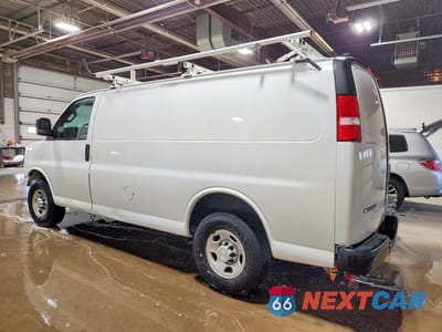 Drugie zdjęcie samochodu z przodu: 2018 CHEVROLET EXPRESS 2500 CARGO UTILITY / SERVICE VAN VIN:1GCWGAFG4J1338884 - miniatura