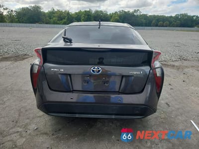 Zdjęcie 6 z 13 samochodu: 2017 TOYOTA PRIUS THREE VIN:JTDKARFU0H3543492 - miniatura