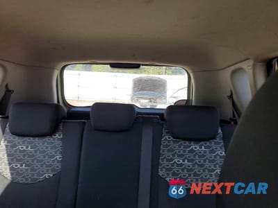 Zdjęcie 10 z 13 samochodu: 2010 KIA SOUL + VIN:KNDJT2A29A7192549 - miniatura