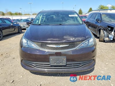 Piąte zdjęcie samochodu w środku: 2018 CHRYSLER PACIFICA TOURING VIN:2C4RC1DG3JR293900 - miniatura