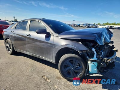Czwarte zdjęcie samochodu z boku: 2023 HYUNDAI ELANTRA SEL VIN:5NPLM4AGXPH104111 - miniatura
