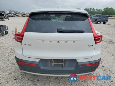 Zdjęcie 6 z 14 samochodu: 2019 VOLVO XC40 T5 MOMENTUM VIN:YV4162UK7K2052370 - miniatura