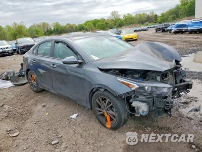 Czwarte zdjęcie samochodu z boku: 2023 KIA FORTE LXS VIN:3KPF24AD7PE690182 - miniatura