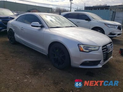 Czwarte zdjęcie samochodu z boku: 2013 AUDI A5 PREMIUM PLUS VIN:WAULFAFR8DA080300 - miniatura