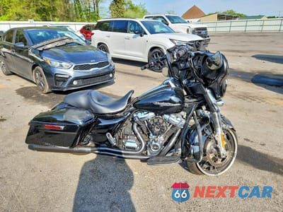 2019 HARLEY-DAVIDSON FLHX 1HD1KBC16KB620680 - główne zdjęcie licytacji z USA - miniatura