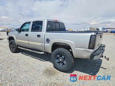 Drugie zdjęcie samochodu z przodu: 2005 CHEVROLET SILVERADO K1500 VIN:2GCEK13T451396196 - miniatura