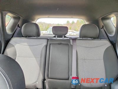 Zdjęcie 10 z 12 samochodu: 2017 KIA SOUL + VIN:KNDJP3A56H7424085 - miniatura