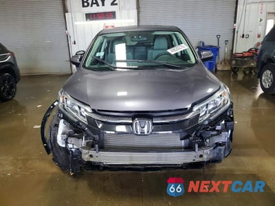 Piąte zdjęcie samochodu w środku: 2015 HONDA CR-V EX VIN:5J6RM4H54FL060819 - miniatura