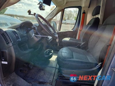 Zdjęcie 7 z 13 samochodu: 2020 RAM PROMASTER 3500 CARGO ** R & D * CLN TITLE * PRI FLEET ** VIN:3C6URVJG4LE136831 - miniatura