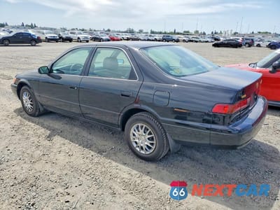 Drugie zdjęcie samochodu z przodu: 1998 TOYOTA CAMRY LE VIN:4T1BG22K3WU386487 - miniatura