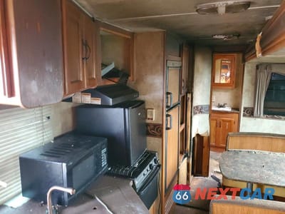 Zdjęcie 8 z 10 samochodu: 2012 KEYSTONE SPRINTER CAMPER VIN:4YDT2662XC1531222 - miniatura