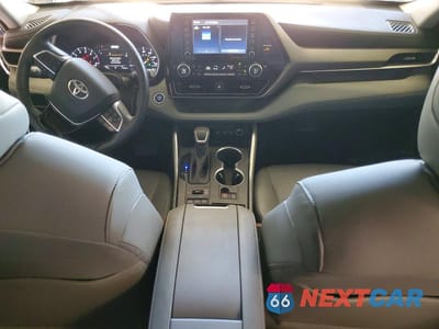 Zdjęcie 8 z 14 samochodu: 2020 TOYOTA HIGHLANDER XLE VIN:5TDGZRBH7LS509788 - miniatura