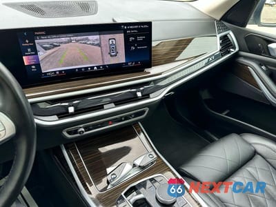 Zdjęcie 13 z 14 samochodu: 2024 BMW X7 XDRIVE40I VIN:5UX23EM03R9U24321 - miniatura
