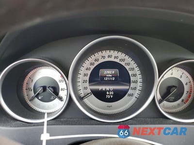 Zdjęcie 9 z 13 samochodu: 2013 MERCEDES-BENZ C 250 VIN:WDDGF4HB0DR256544 - miniatura