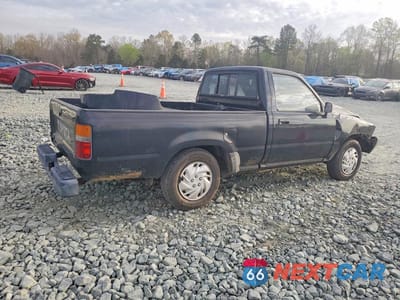 Trzecie zdjęcie samochodu z tyłu: 1989 TOYOTA PICKUP BASE VIN:JT4RN81R8K0035442 - miniatura