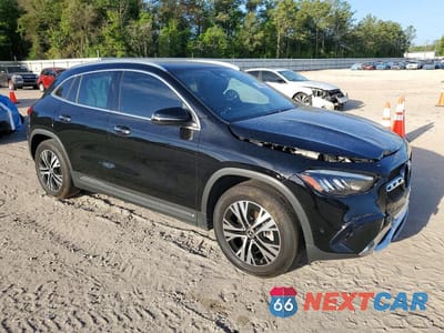 Czwarte zdjęcie samochodu z boku: 2025 MERCEDES-BENZ GLA 250 VIN:W1N4N4GB5SJ671946 - miniatura