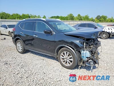 Czwarte zdjęcie samochodu z boku: 2018 NISSAN ROGUE SV VIN:KNMAT2MT9JP601704 - miniatura