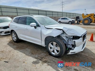 Czwarte zdjęcie samochodu z boku: 2022 VOLVO XC60 B5 MOMENTUM VIN:YV4L12RK4N1050893 - miniatura