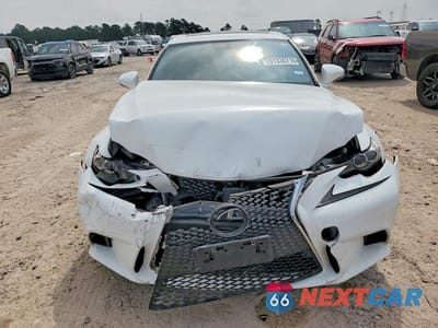 Piąte zdjęcie samochodu w środku: 2016 LEXUS IS 350 VIN:JTHCE1D24G5010414 - miniatura