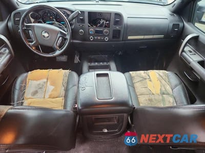 Zdjęcie 8 z 11 samochodu: 2007 CHEVROLET SILVERADO K1500 CREW CAB VIN:2GCEK13M671546613 - miniatura