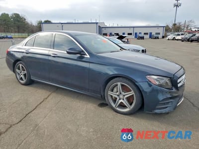 Czwarte zdjęcie samochodu z boku: 2017 MERCEDES-BENZ E 300 4MATIC VIN:WDDZF4KB0HA024788 - miniatura