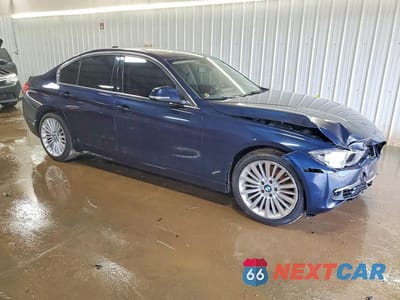 Czwarte zdjęcie samochodu z boku: 2014 BMW 335 XI VIN:WBA3B9C53EF588593 - miniatura