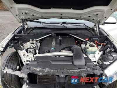 Zdjęcie 12 z 13 samochodu: 2018 BMW X5 VIN:5UXKR0C56J0X86425 - miniatura