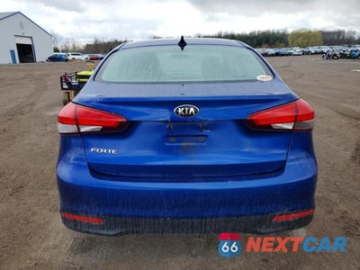 Zdjęcie 6 z 12 samochodu: 2017 KIA FORTE LX VIN:3KPFK4A76HE029478 - miniatura