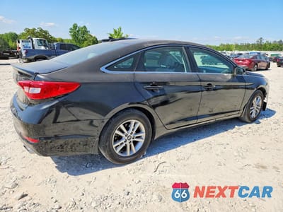 Trzecie zdjęcie samochodu z tyłu: 2017 HYUNDAI SONATA SE VIN:5NPE24AF3HH509217 - miniatura