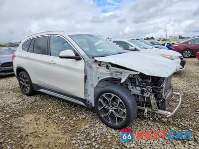 Czwarte zdjęcie samochodu z boku: 2022 BMW X1 XDRIVE28I VIN:WBXJG9C0XN5U66175 - miniatura